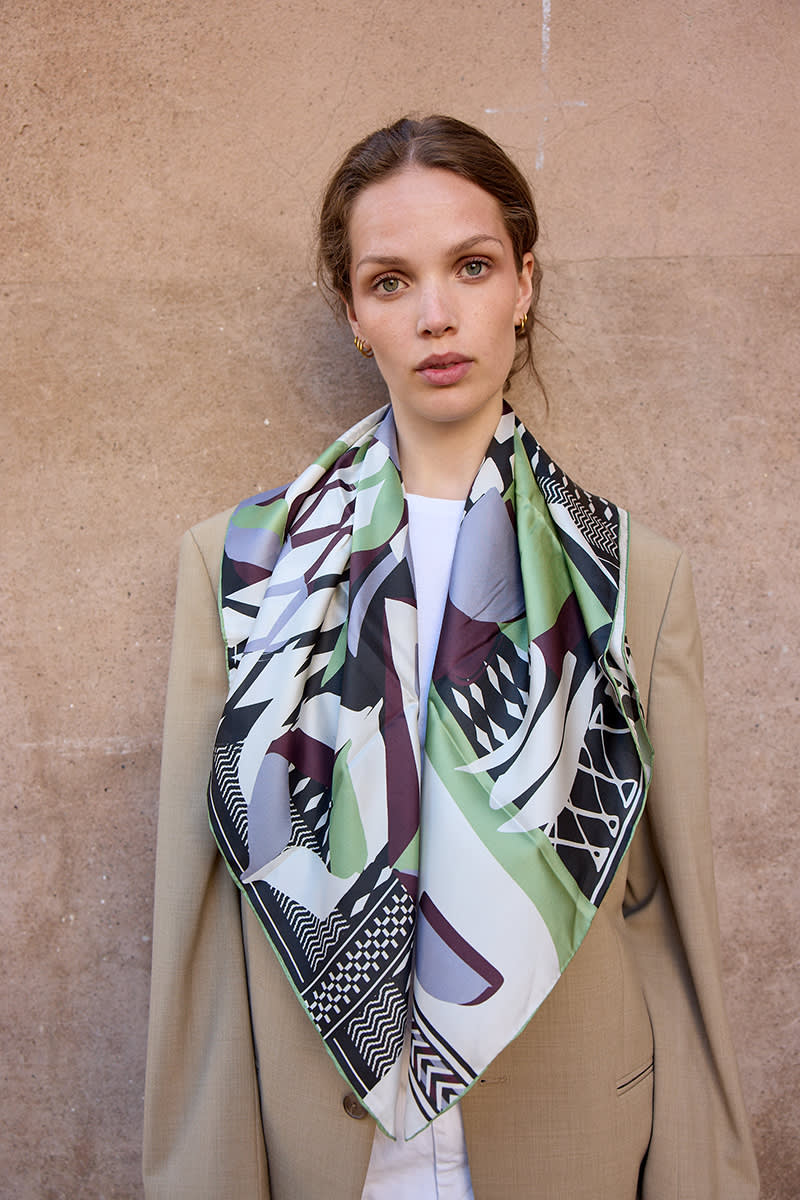 VINTAGE GEO Scarf